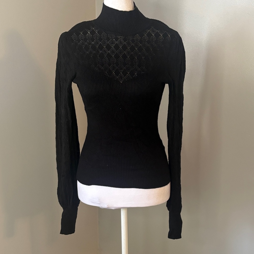 [MAJOR LABEL GROUP] Black Knit Turtleneck Sweater - Size Small